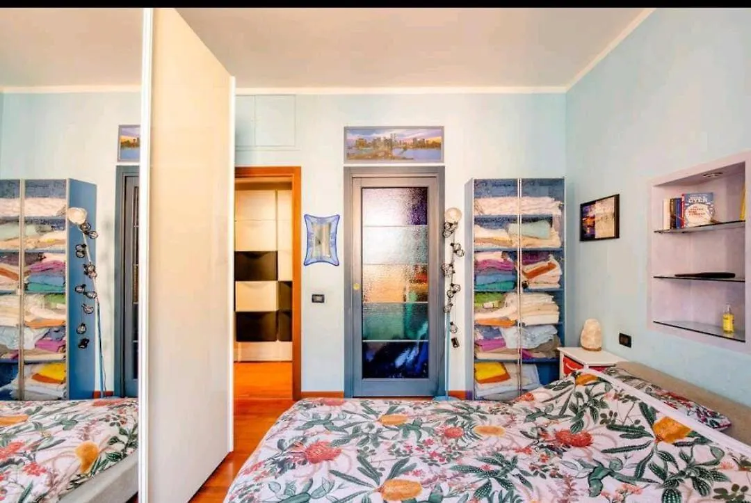 A Quiet And Loving Gem In The Center Of Milan Apartment 0*,  Italy